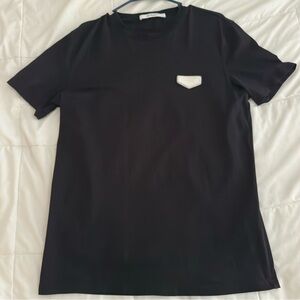 Givenchy Logo Patch Mens Black Short Sleeve T-shirt Size Medium Authentic